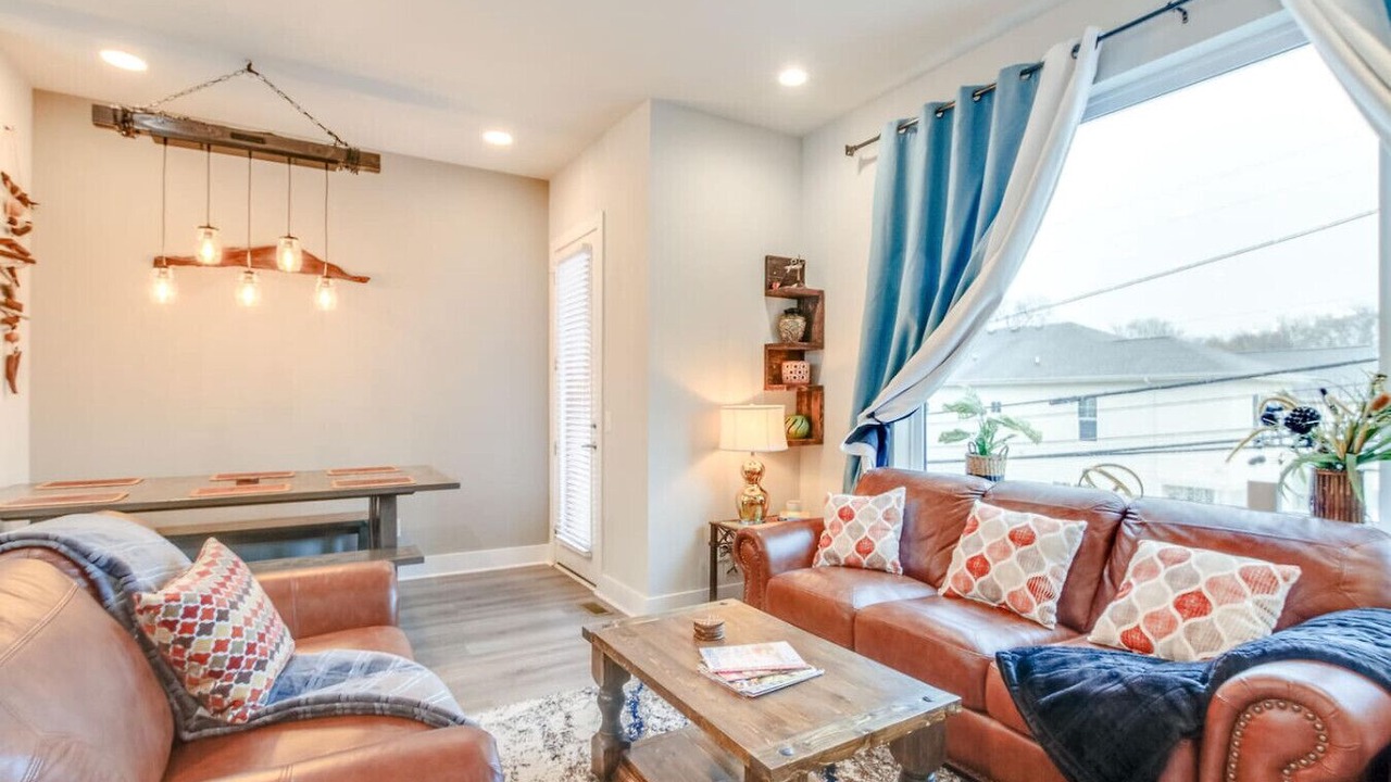 Photo of Livingroom in North Nashville
