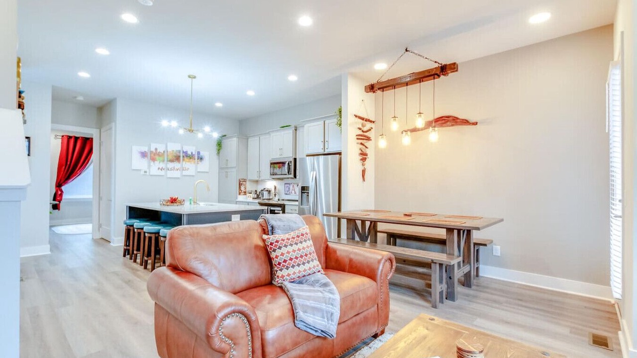 Photo of Livingroom in North Nashville