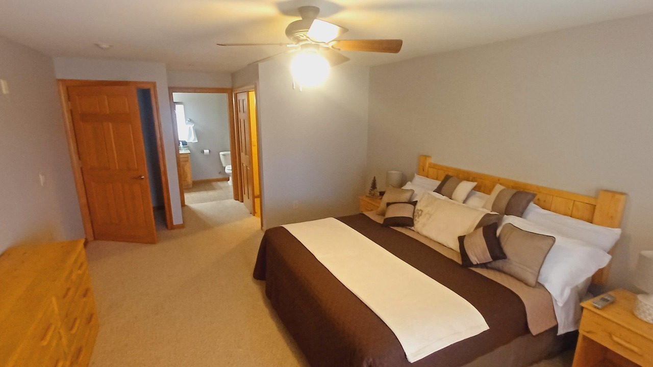 Photo of Bedroom in Arkdale