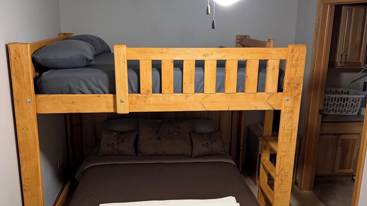 Photo of Bedroom in Arkdale