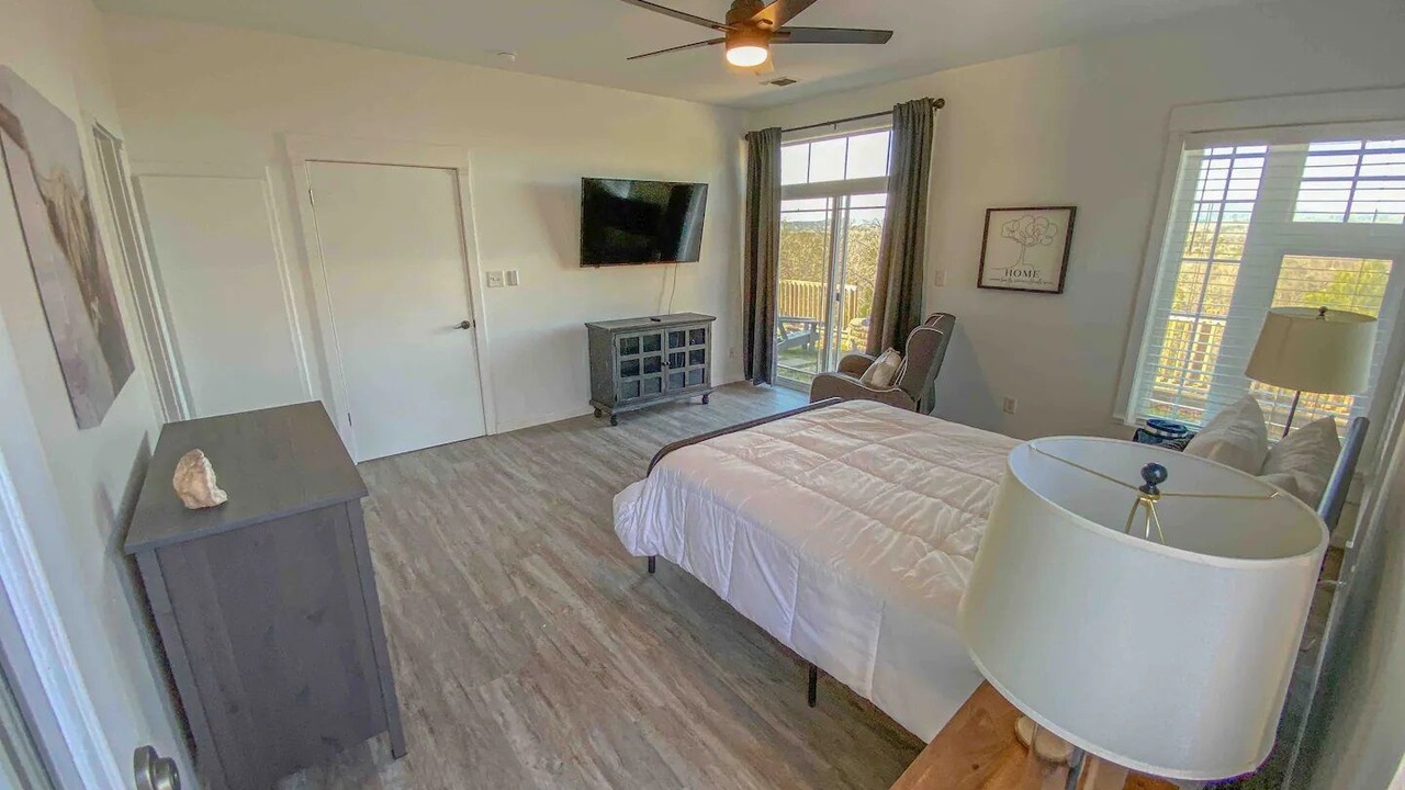 Photo of Bedroom in Royal