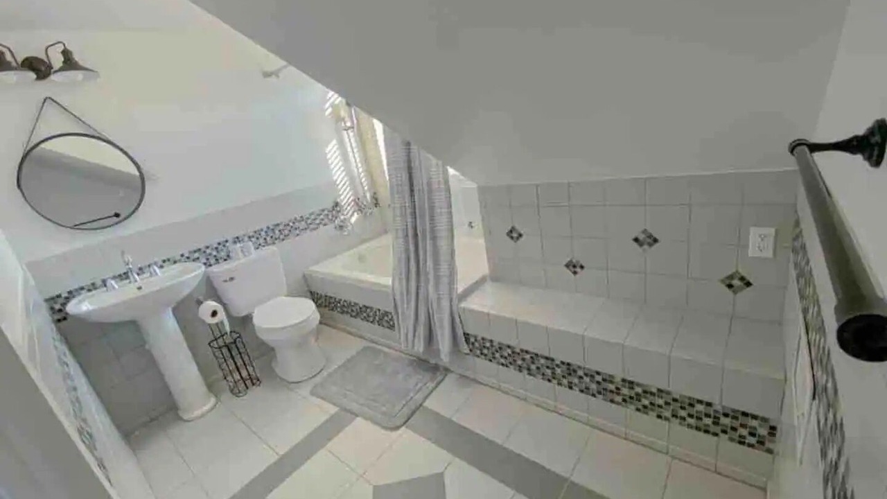 Photo of Bathroom in Royal