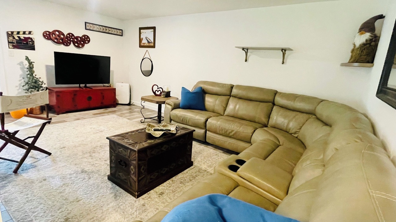 Photo of Livingroom in Gallatin