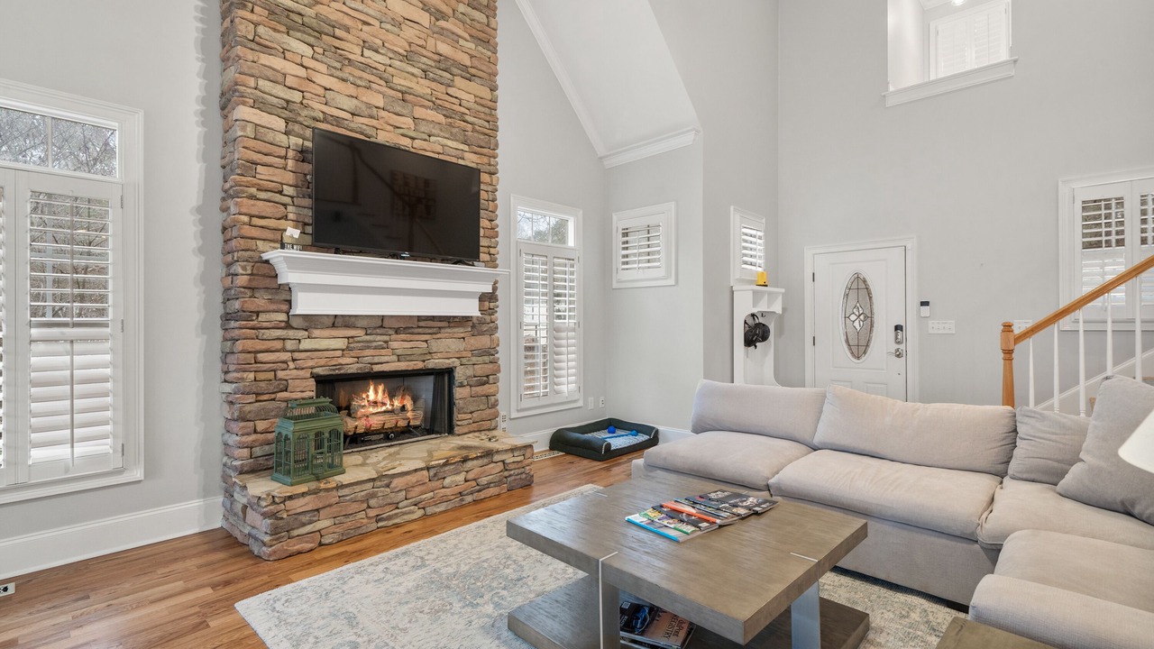 Photo of Livingroom in Eatonton
