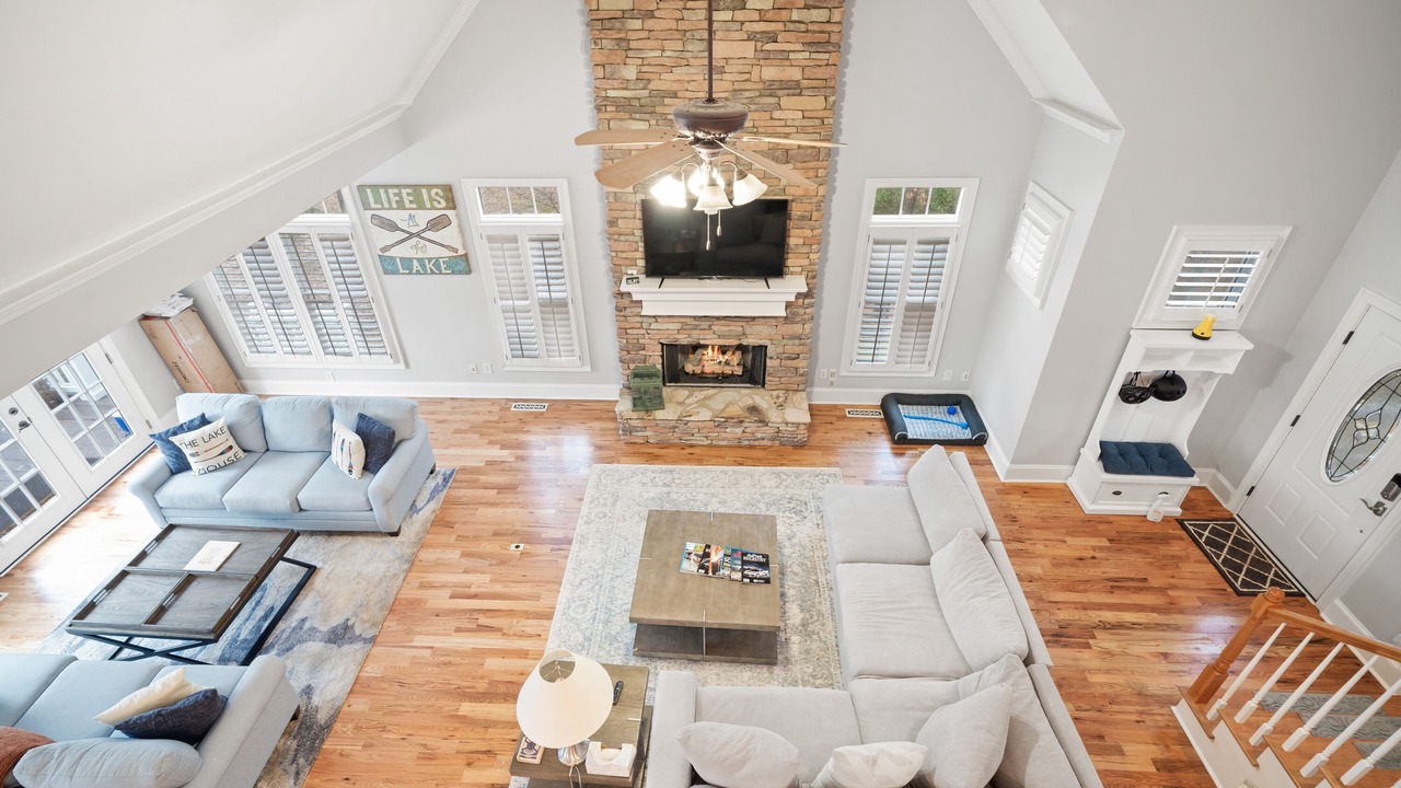 Photo of Livingroom in Eatonton
