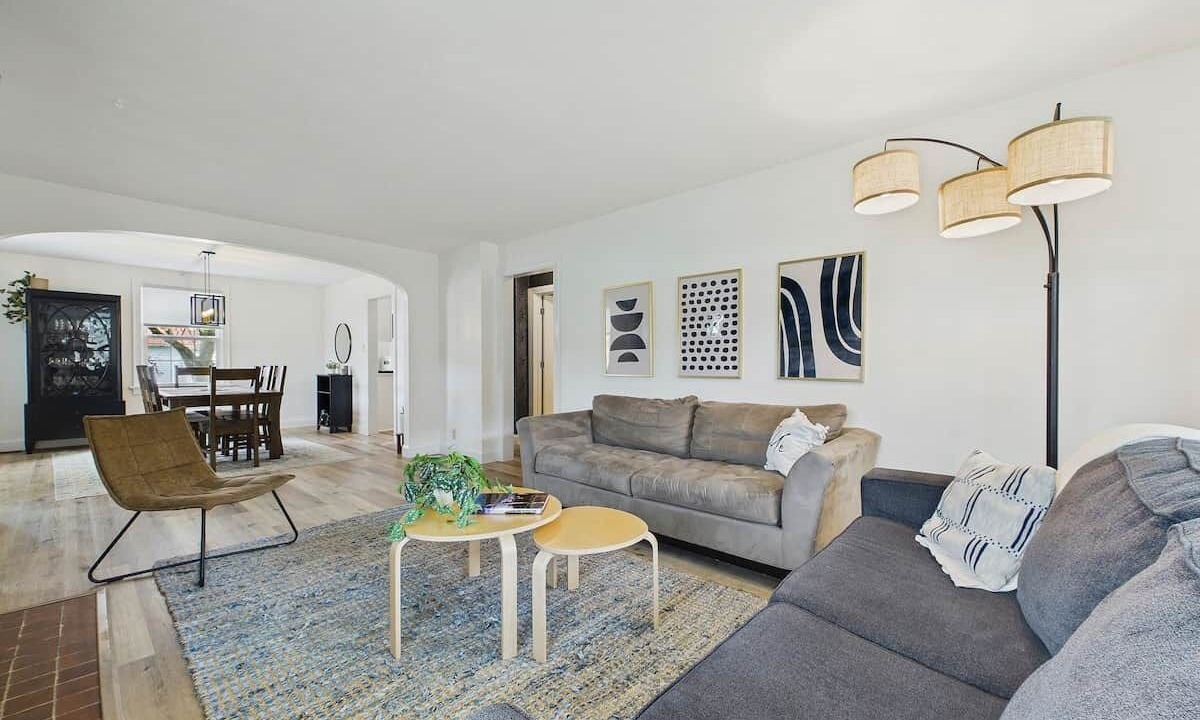 Photo of Livingroom in Edwardsville