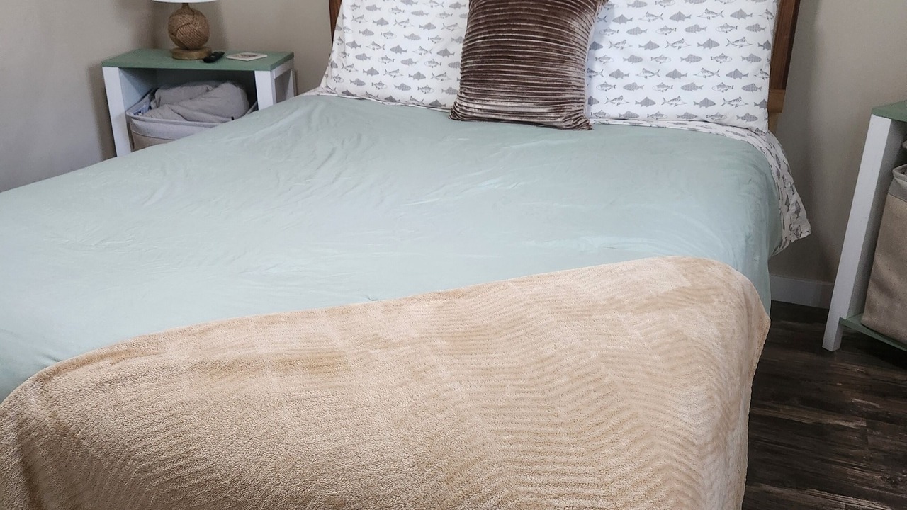 Photo of Bedroom in Glenwood