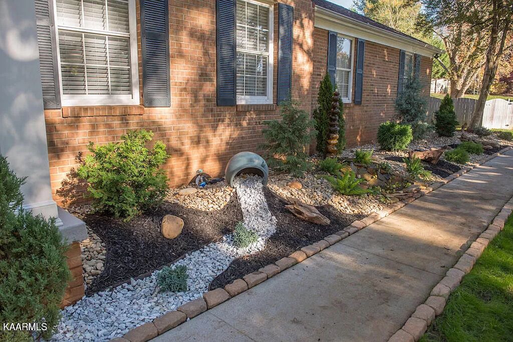 Photo of Outdoor in Ashley Oaks