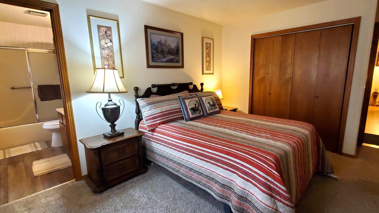 Photo of Bedroom in Holiday Island