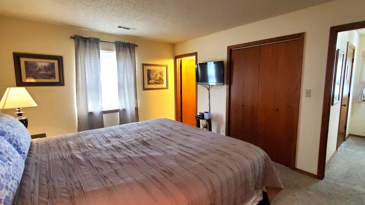Photo of Bedroom in Holiday Island