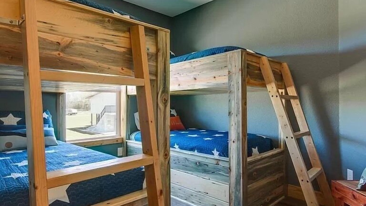 Photo of Bedroom in Glenwood