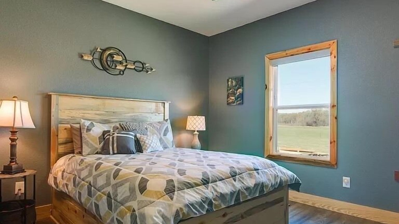 Photo of Bedroom in Glenwood