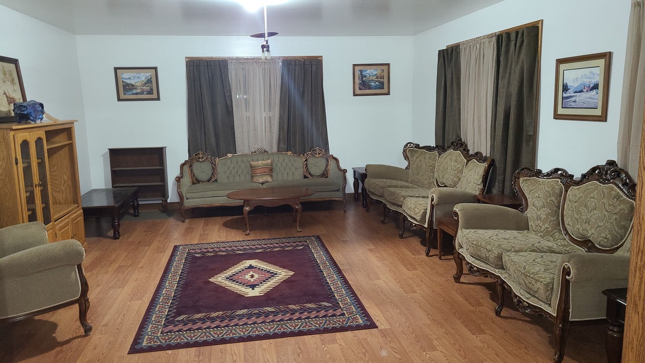 Photo of Livingroom in Cub Run