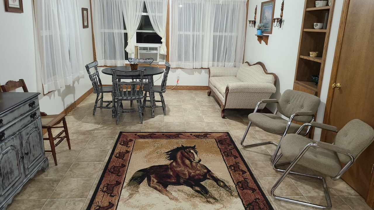 Photo of Livingroom in Cub Run