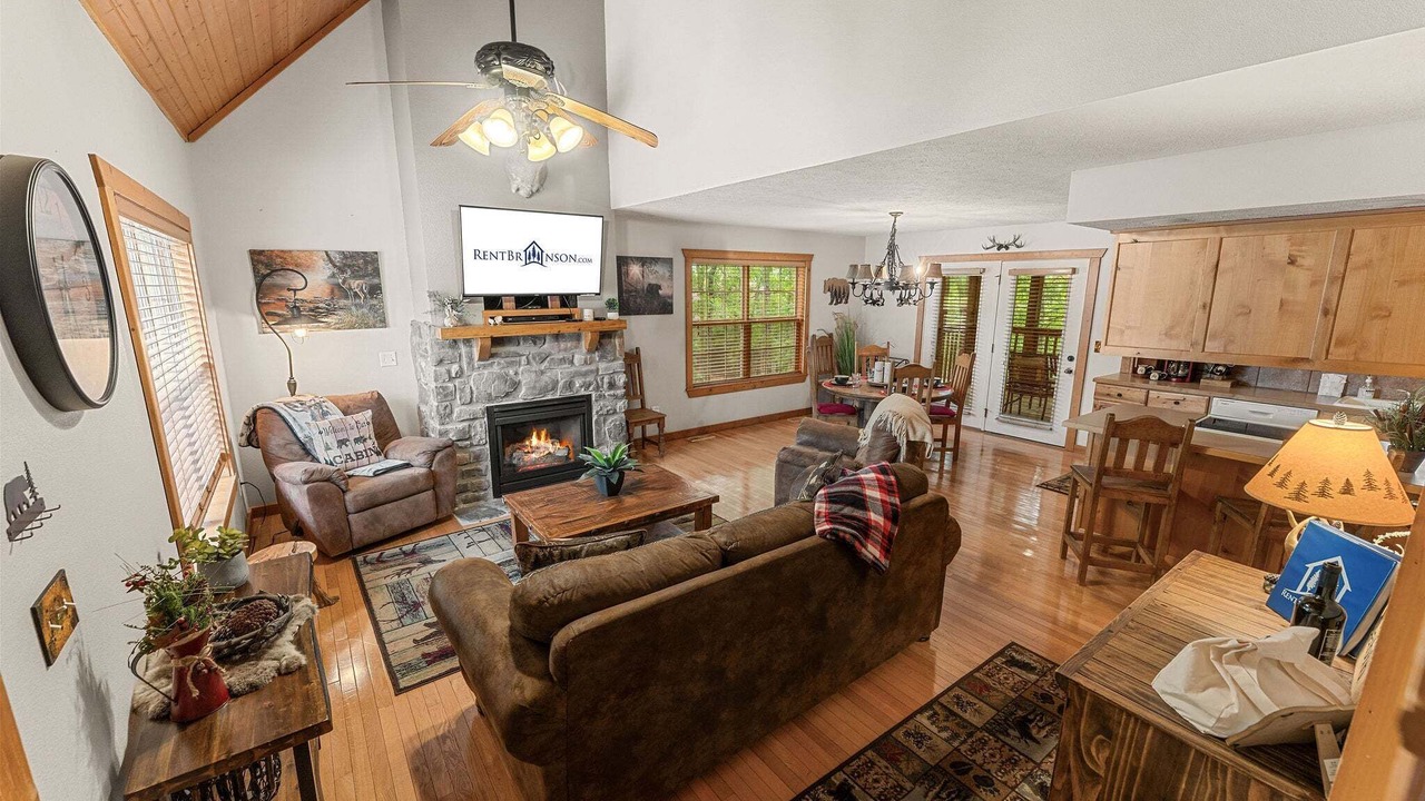 Photo of Livingroom in Reeds Spring