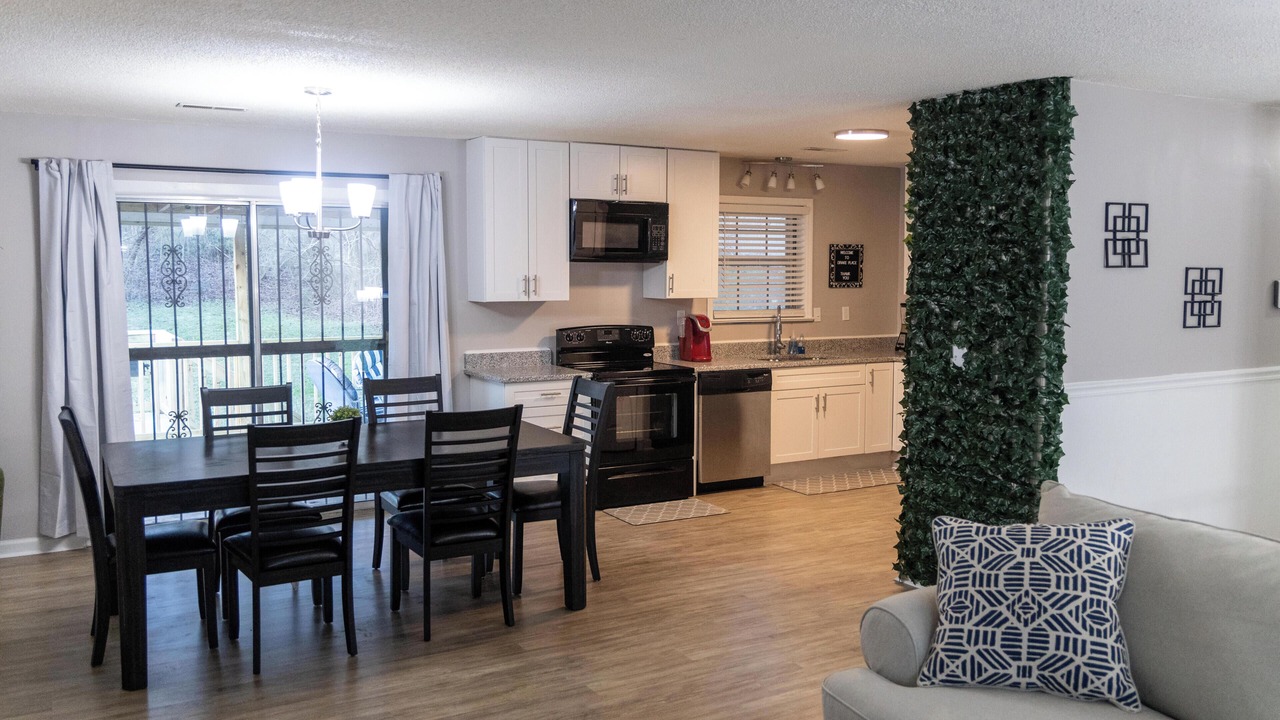 Photo of Kitchen in Lupton City