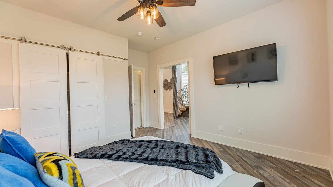Photo of Bedroom in Downtown