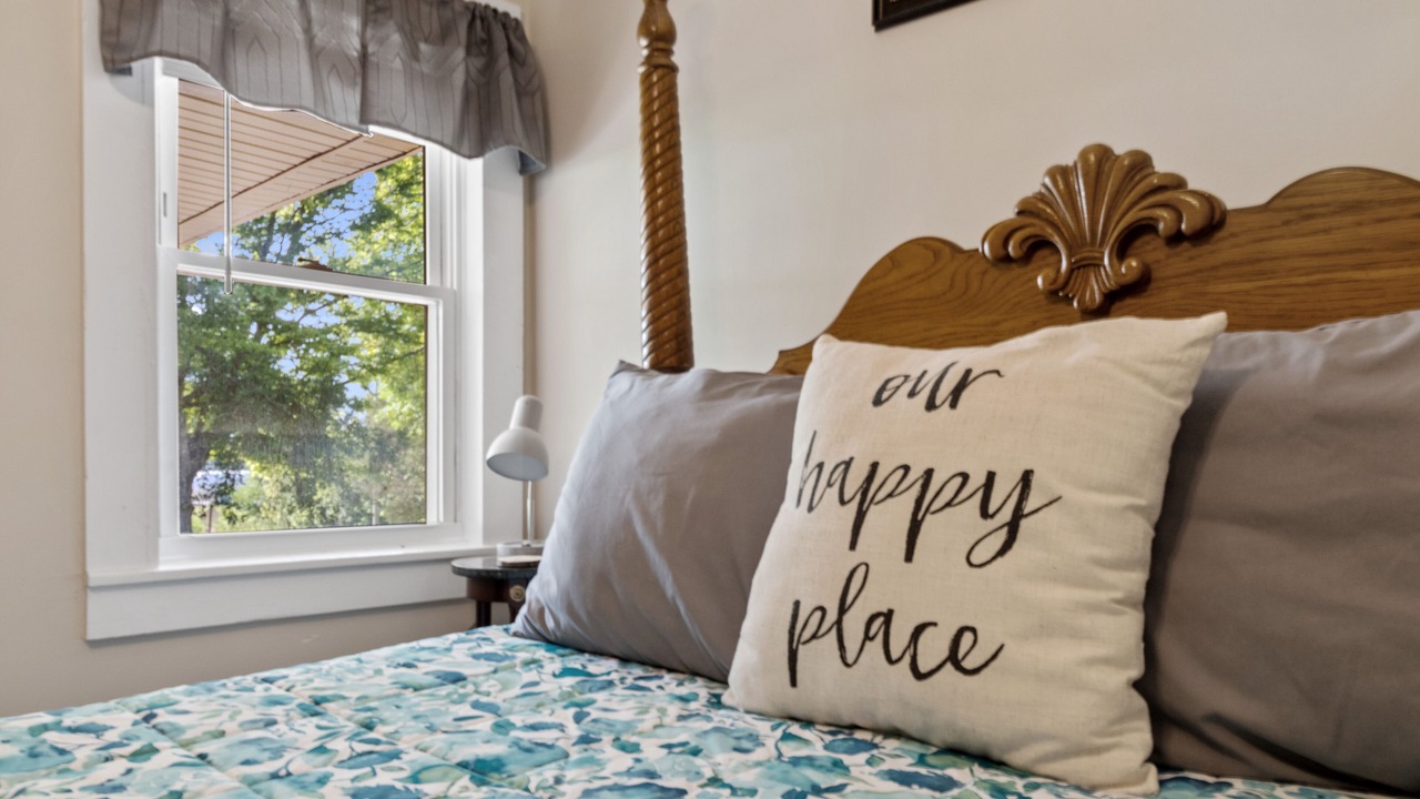 Photo of Bedroom in Horse Cave