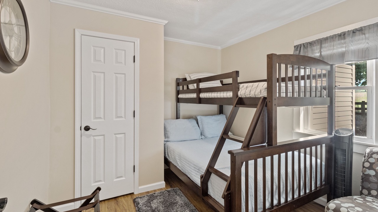Photo of Bedroom in Horse Cave