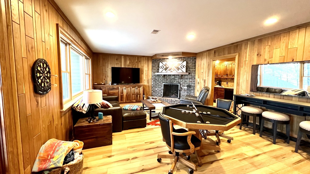 Photo of Livingroom in Redgranite
