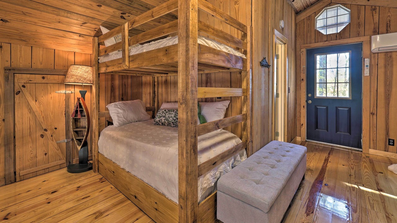 Photo of Bedroom in Arkadelphia
