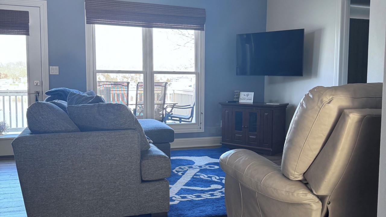 Photo of Livingroom in Gibson Point