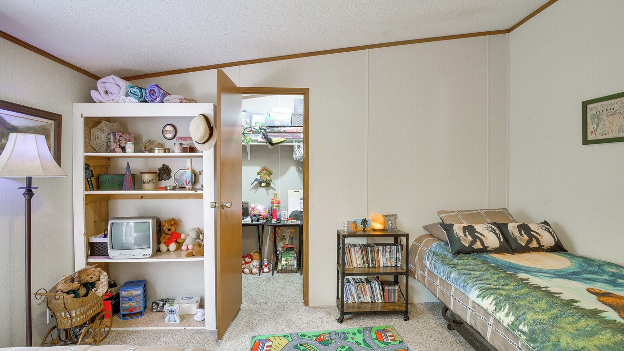 Photo of Bedroom in Brownstown