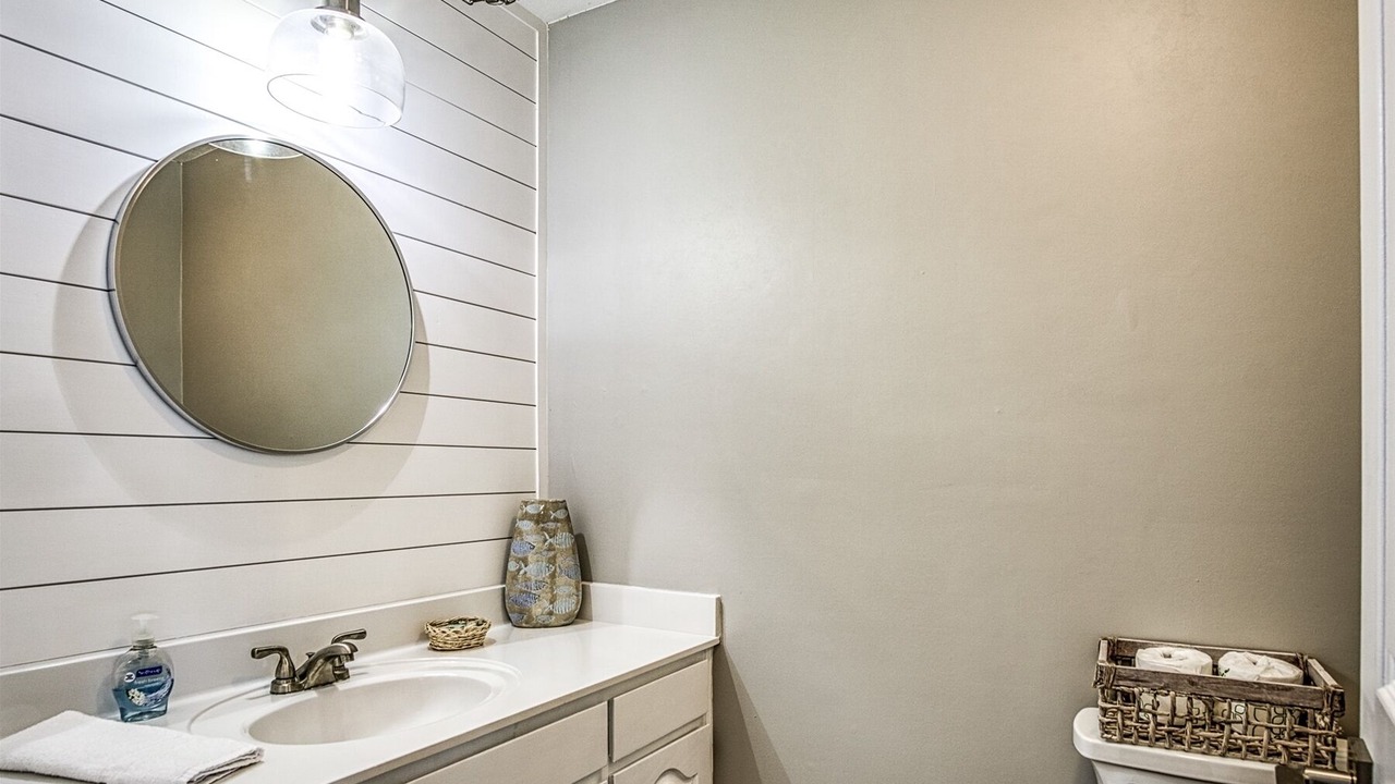 Photo of Bathroom in Hot Springs Village