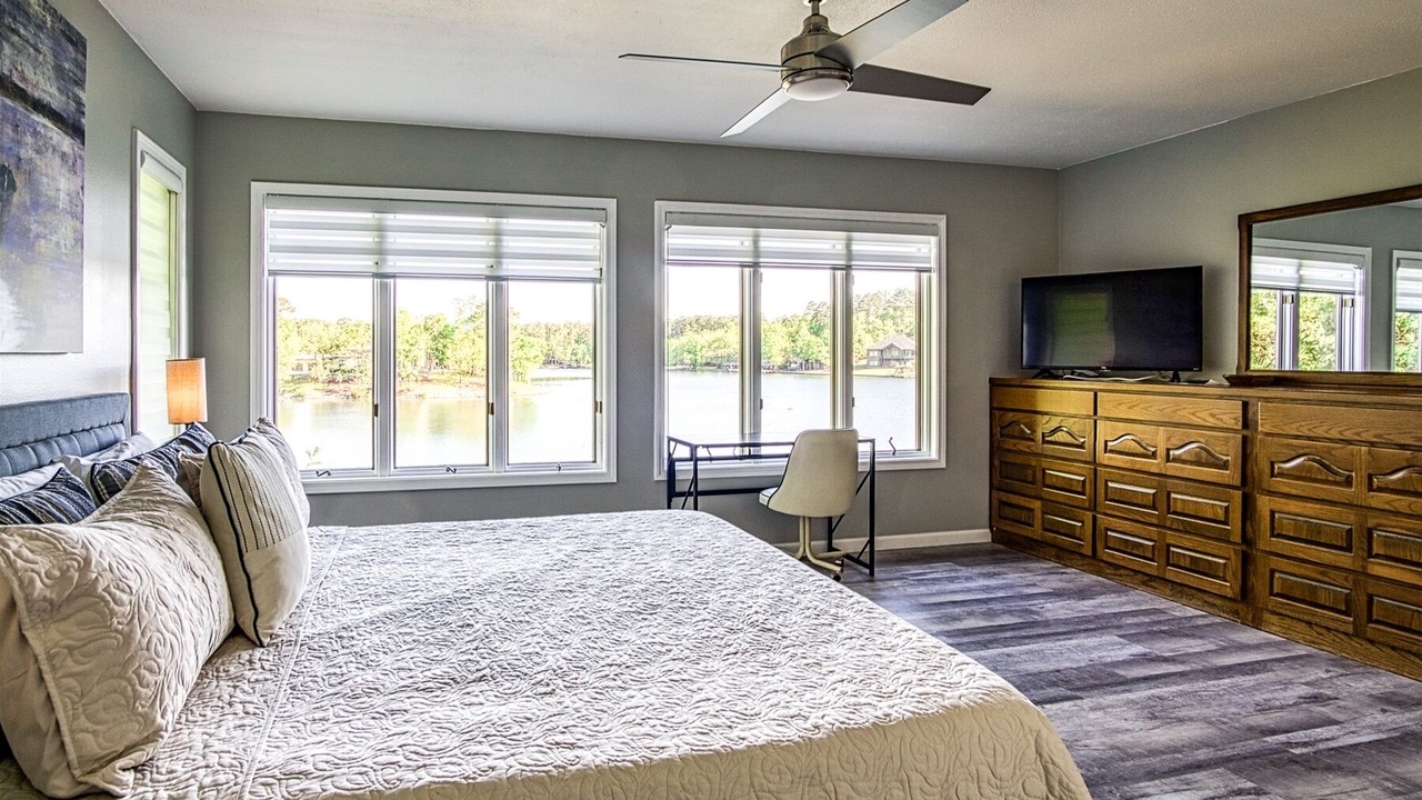 Photo of Bedroom in Hot Springs Village
