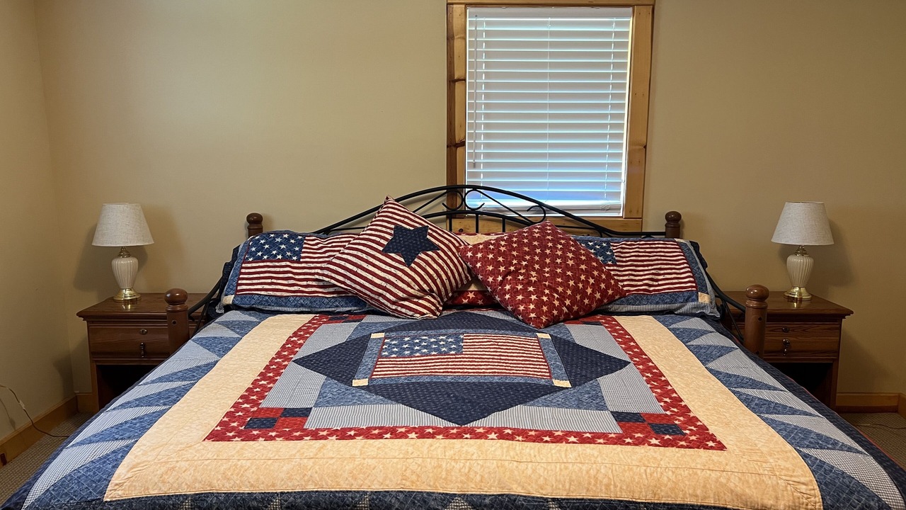 Photo of Bedroom in Lynnville