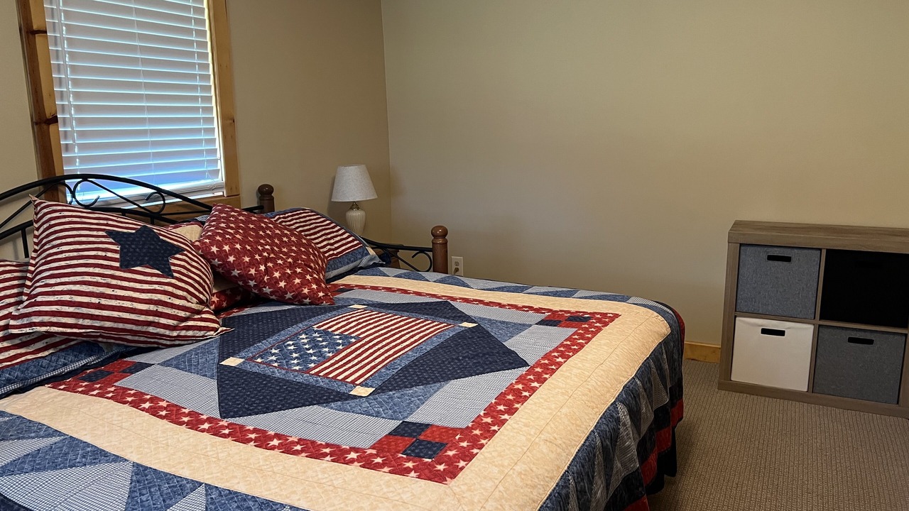 Photo of Bedroom in Lynnville