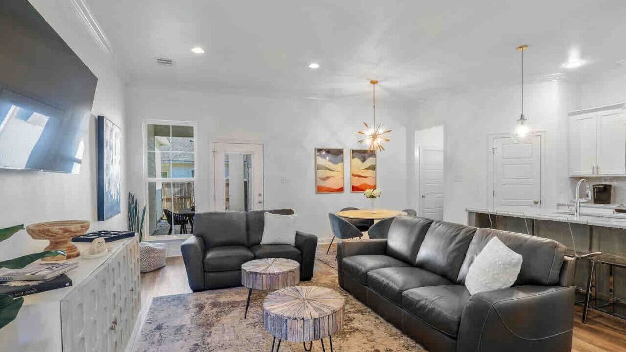 Photo of Livingroom in Highlands - Perkins