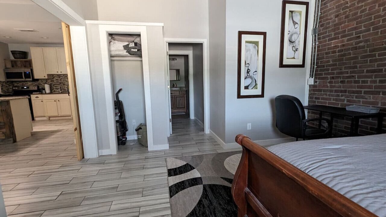 Photo of Bedroom in Maryville