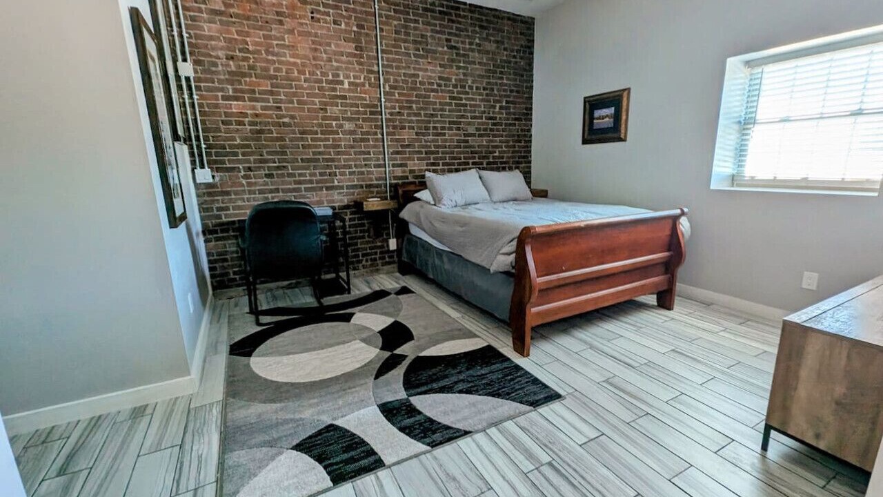 Photo of Bedroom in Maryville