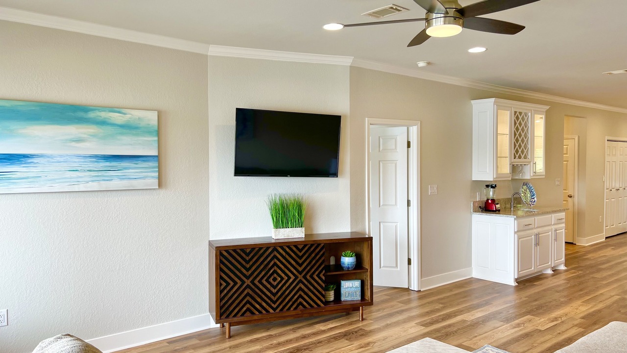 Photo of Bedroom in Lake Hamilton