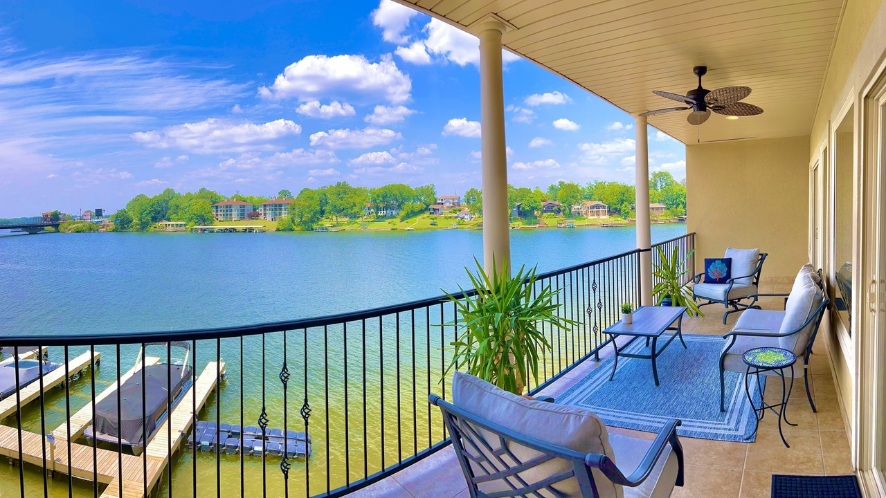 Photo of Patio Balcony in Lake Hamilton