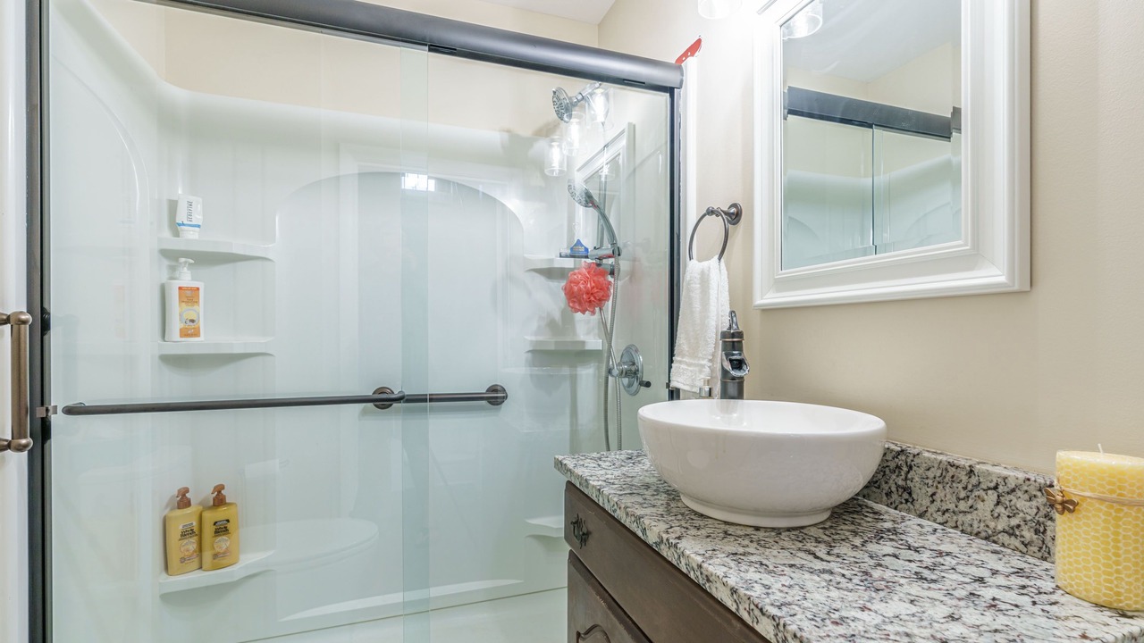 Photo of Bathroom in Rocheport