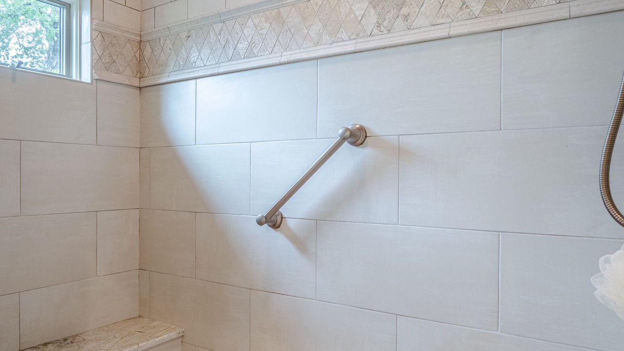Photo of Bathroom in Hot Springs Village