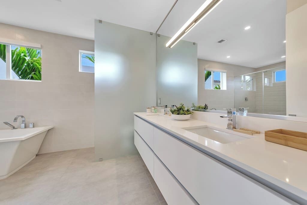 Photo of Bathroom in Coral Ridge