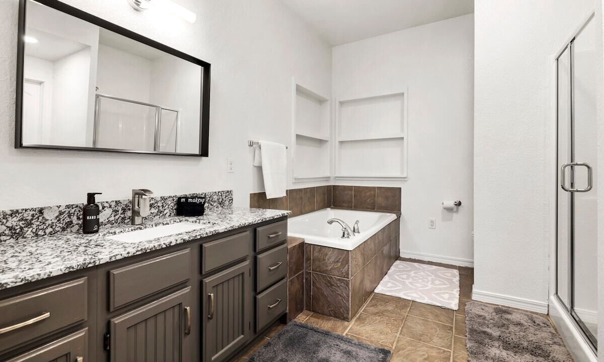 Photo of Bathroom in Sylvan Shores