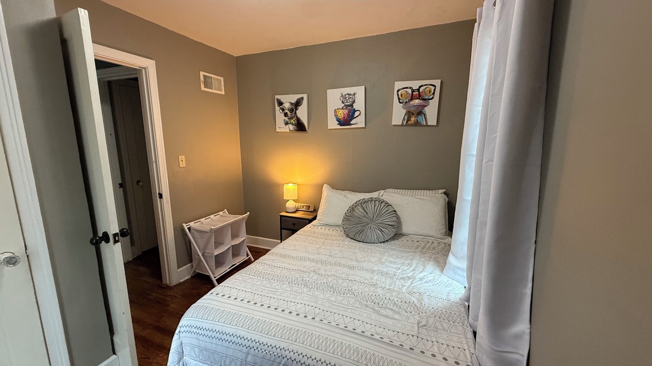 Photo of Bedroom in Salina