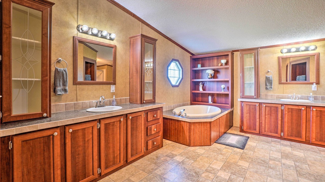 Photo of Bathroom in Powell