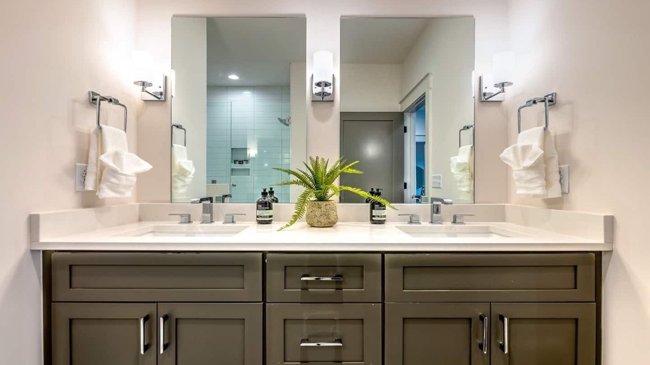 Photo of Bathroom in Eastwood