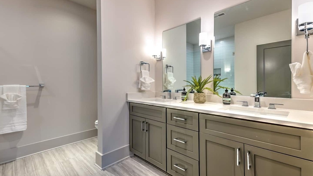 Photo of Bathroom in Eastwood