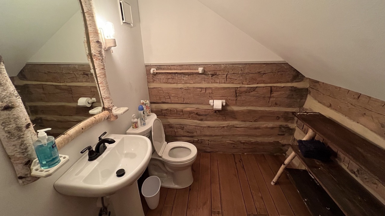 Photo of Bathroom in Saint Donatus