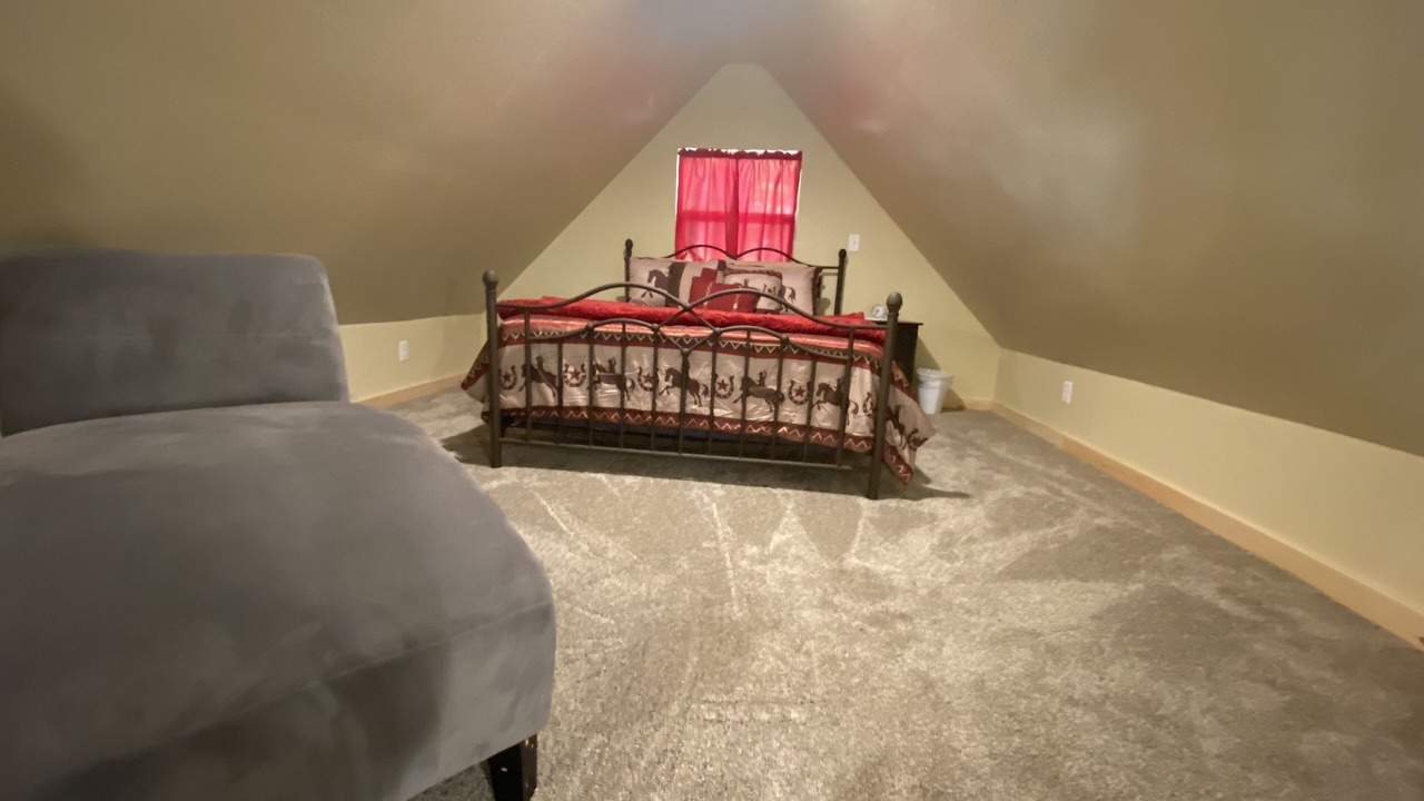 Photo of Bedroom in Winslow