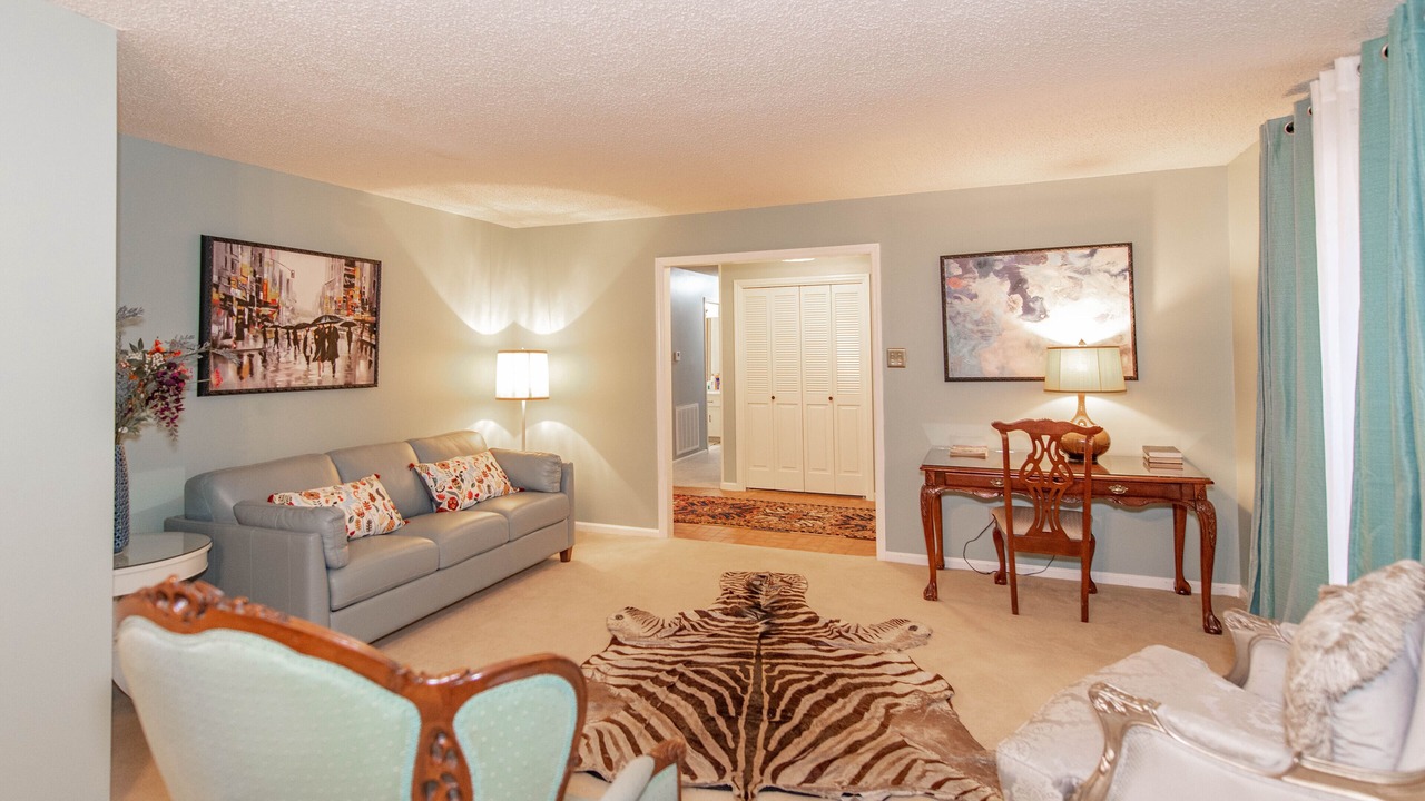 Photo of Livingroom in River Mountain