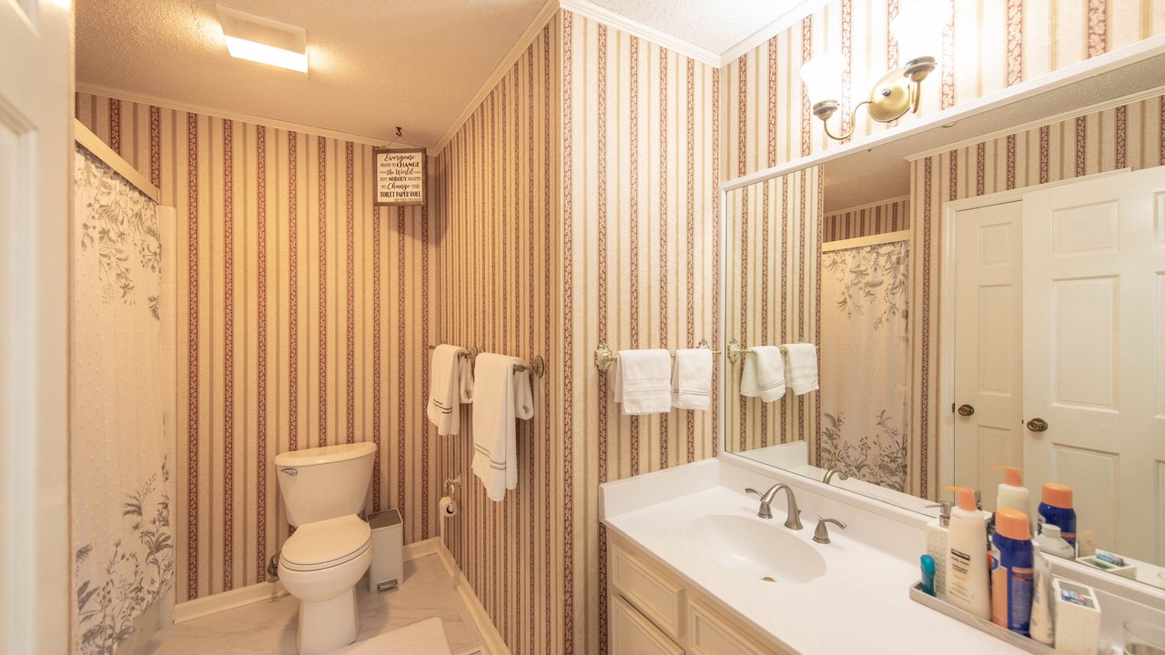 Photo of Bathroom in River Mountain