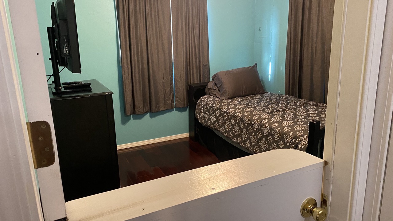 Photo of Bedroom in Alpena
