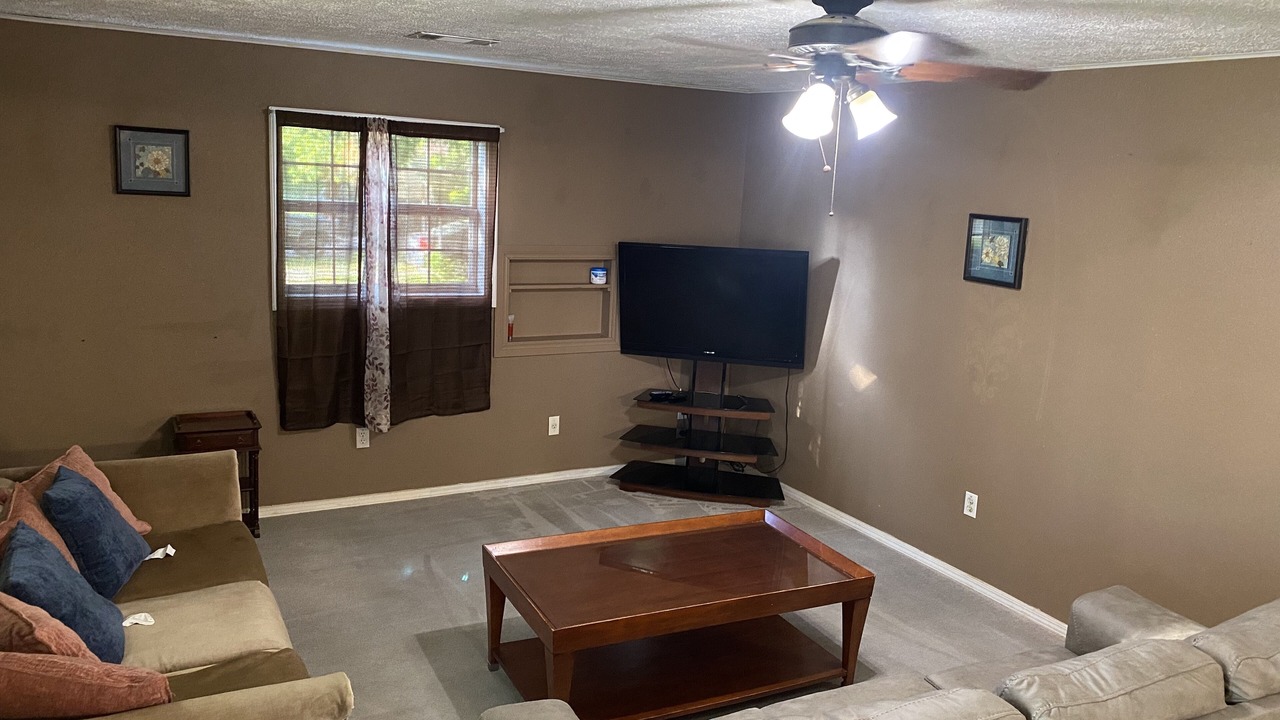Photo of Livingroom in Alpena